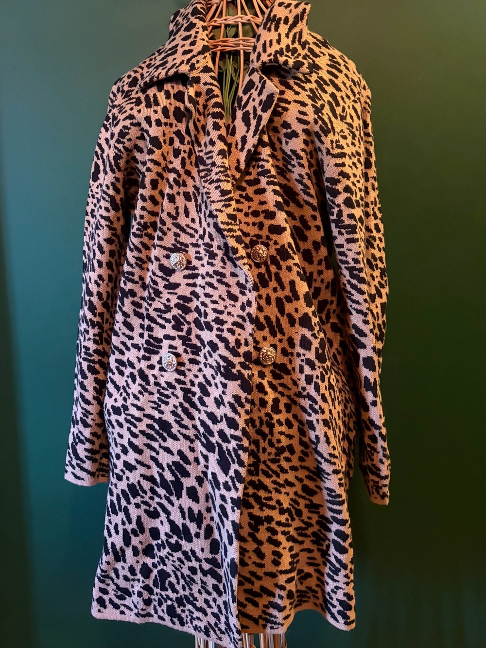 Anne Klein Pink and Black Leopard-Print Double-Breasted Cardigan
